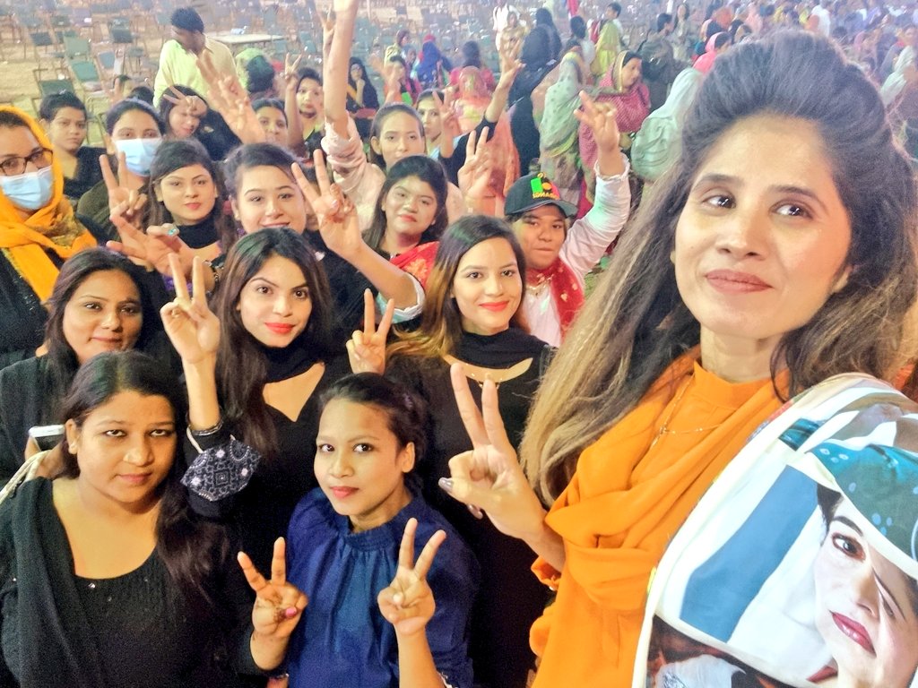 RimshaVilayat's tweet photo. #atjalsagah #ShuhadaEkarsaz with #VicePresident @RomaMatto @BBhuttoZardari @AseefaBZ @BakhtawarBZ @FaryalTalpurPk @AAliZardari @sherryrehman @ShaziaAttaMarri @ShahNafisa @NisarKhuhro_ @SaeedGhani1 @MuradAliShahPPP @murtazawahab1 @SyedNasirHShah @KhuhroNida @JavedNLaghari @Shoaib https://t.co/yagJXQVNHv