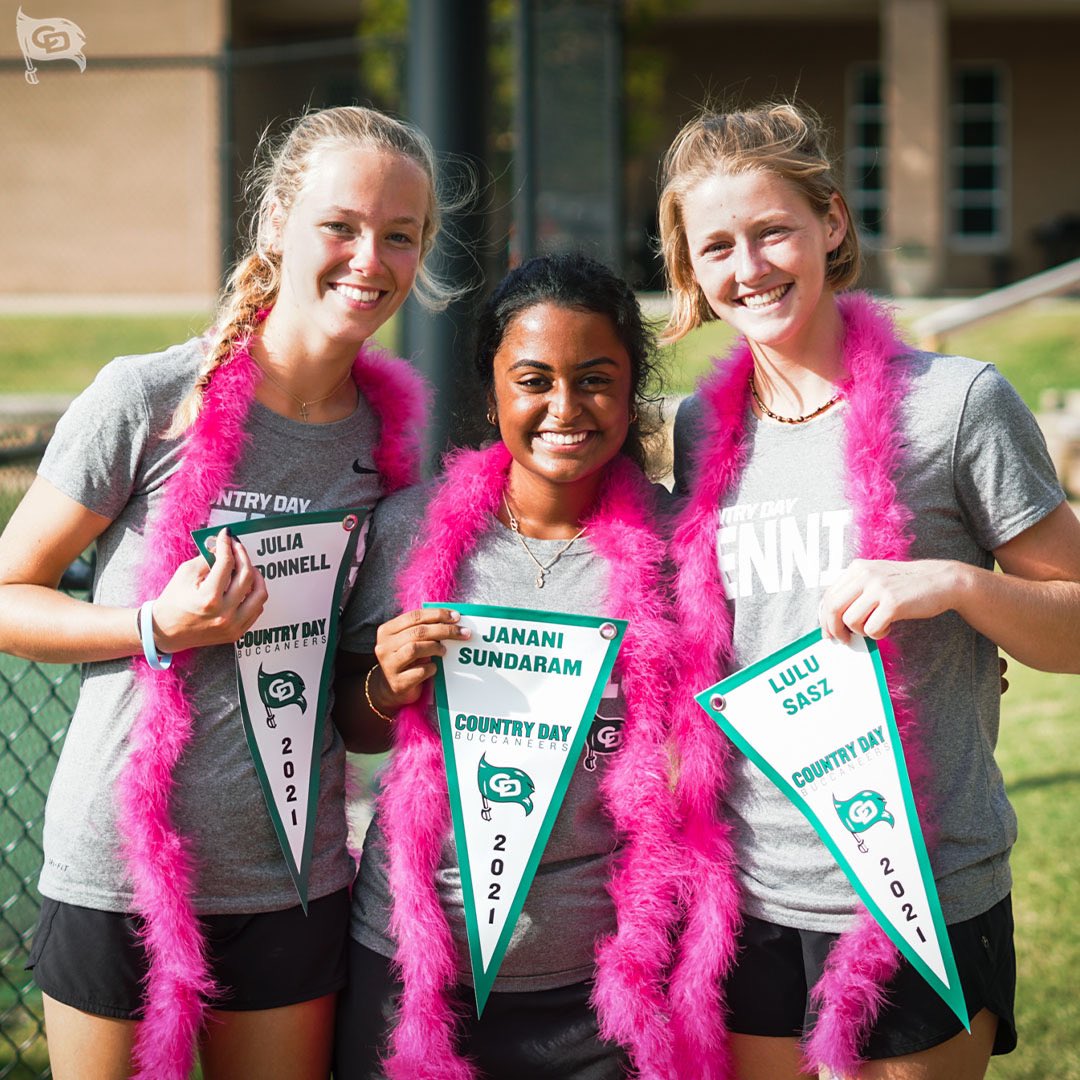 CCDSTennis's tweet photo. Congratulations to our Girls’ Tennis Class of 2022! Thank you for all you have brought to the program! 💚🎾 | #BackTheBucs https://t.co/C73aWxkLGB
