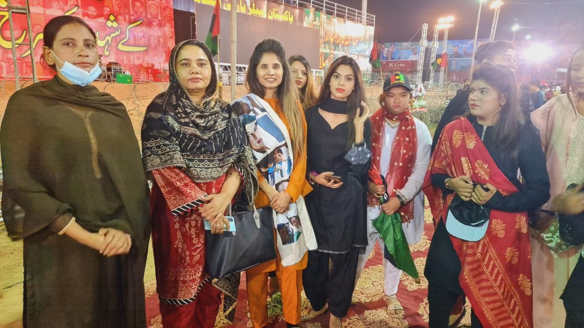 RimshaVilayat's tweet photo. #atjalsagah #ShuhadaEkarsaz with #VicePresident @RomaMatto @BBhuttoZardari @AseefaBZ @BakhtawarBZ @FaryalTalpurPk @AAliZardari @sherryrehman @ShaziaAttaMarri @ShahNafisa @NisarKhuhro_ @SaeedGhani1 @MuradAliShahPPP @murtazawahab1 @SyedNasirHShah @KhuhroNida @JavedNLaghari @Shoaib https://t.co/yagJXQVNHv
