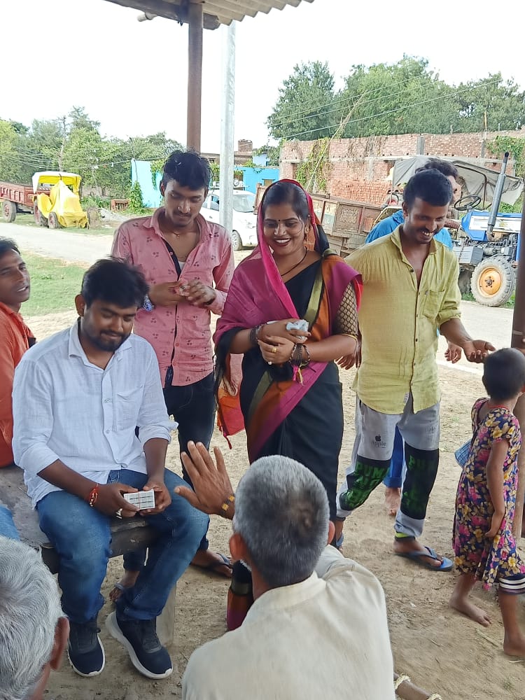 khushboo1singh's tweet image. Apne jila parsad chetra me