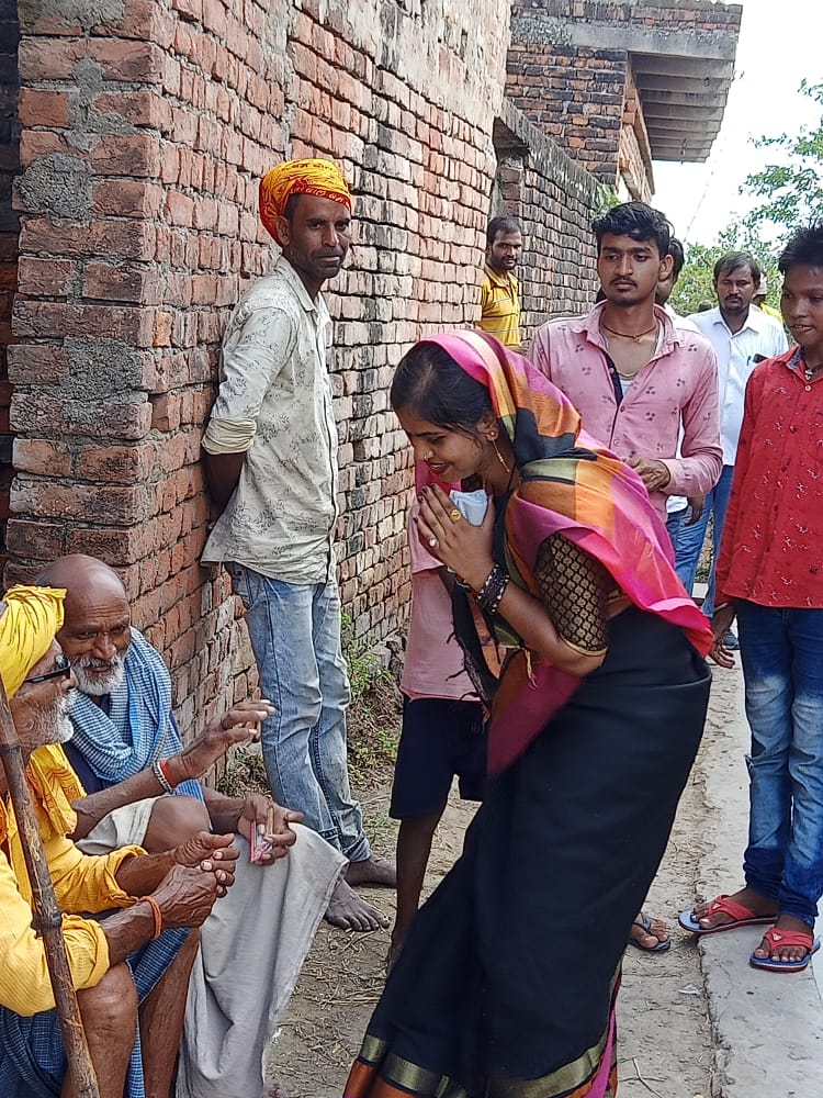 khushboo1singh's tweet image. Apne jila parsad chetra me