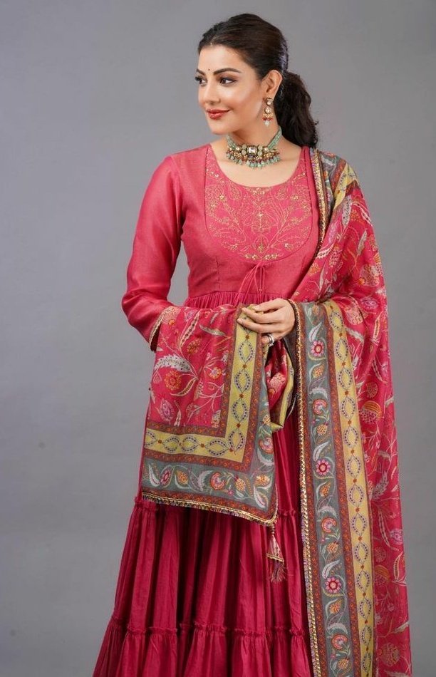 FB_eRA4UcAMYBW5?format=jpg&name=medium