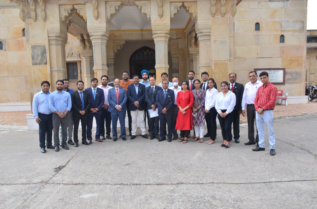 GopeshCs's tweet photo. MOU signing ceremony between ICSI and Chandrashekhar Azad Agriculture and Technical University Kanpur, Historic event for members of Kanpur Chapter of ICSI in the benign presence of our Hon’ble President ICSI Nagendra D Rao Sir and  Hon’ble VC of CSA University https://t.co/FtaljDQkec