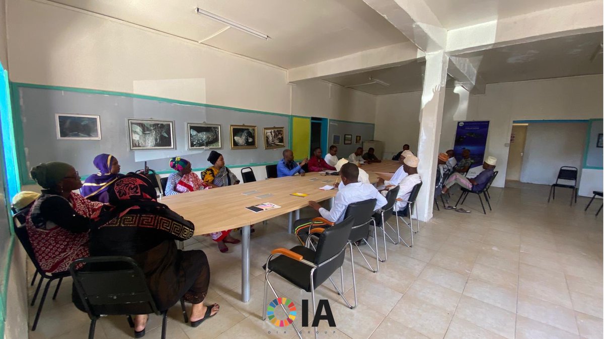OIAGroup's tweet photo. Ce dimanche nous étions avec le village de Itsoundzou pour lancer la mise en place d’un plan de Développement Communautaire.
Soyez la prochaine villes ou village à bénéficier de notre accompagnement pour le développement de votre communauté.
Contactez nous au📲: +2693511003 https://t.co/aJy0VkFHad