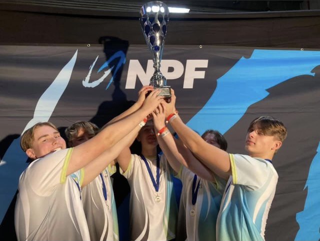 NFE_Chimpanzen's tweet image. 3-0