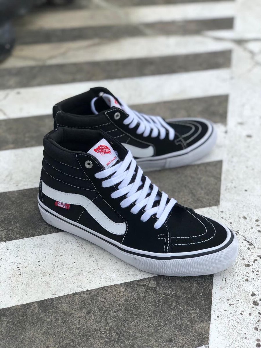 samengtra's tweet image. Halo guys, saya lagi ada dagangan sepatu Vans nih… barangkali ada yg berminat monggo langsung di Gas lurrr. Ehehew.🤩 #jualsepatu #jualvans #sepatuvans #legit