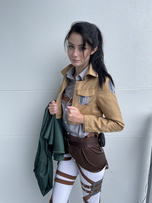 Any Attack on Titan fans?? https://t.co/keYk0sHsmY<a href="/tag/nnn"class="tags"><span>#nnn</span></a>