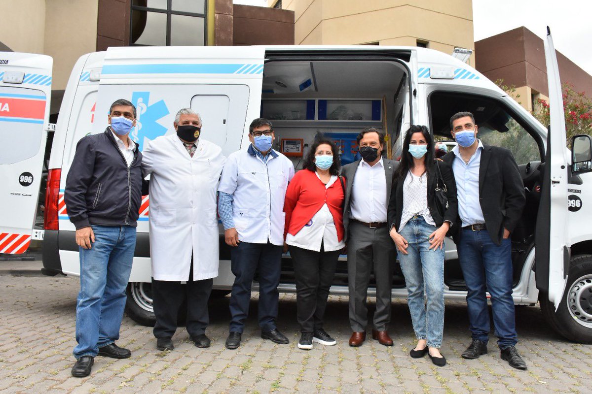 GustavoSaenzOK's tweet photo. Entregamos 65 ambulancias desde el inicio de la gestión 🚑👏🏻

En el día de hoy, entregamos nuevas ambulancias al SAMEC y al hospital Papa Francisco. Seguimos trabajando para que el cuidado y la atención lleguen a cada rincón de la provincia. La salud es nuestra prioridad ♥️ https://t.co/X3bTeRj04A