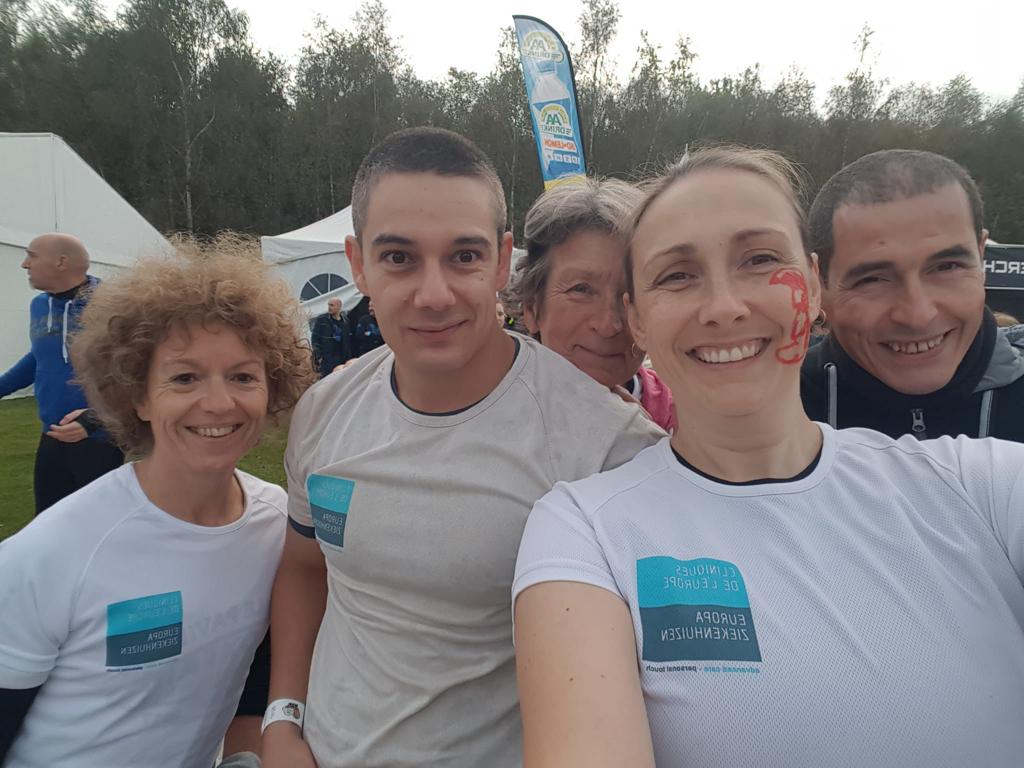 europehospitals's tweet photo. Félicitations à notre équipe du #SPARTACUSRUN ! Un événement sportif avec 10km de course et 25 obstacles à franchir. BRAVO
*
Proficiat aan ons #SPARTACUSRUN team! SpartacusRun is een sportevenement met 10 km hardlopen en 25 obstakels te overwinnen. BRAVO https://t.co/phtD8XdN6x