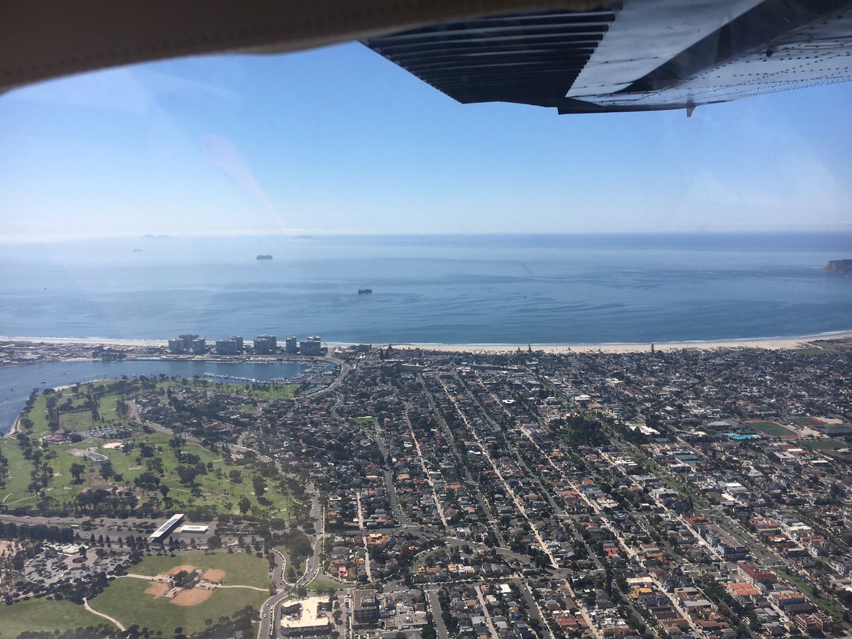 DennisBestafka's tweet image. Feels great to finally pick back up on #FlyingLessons. Fantastic weather &amp;amp; views over #SanDiego.