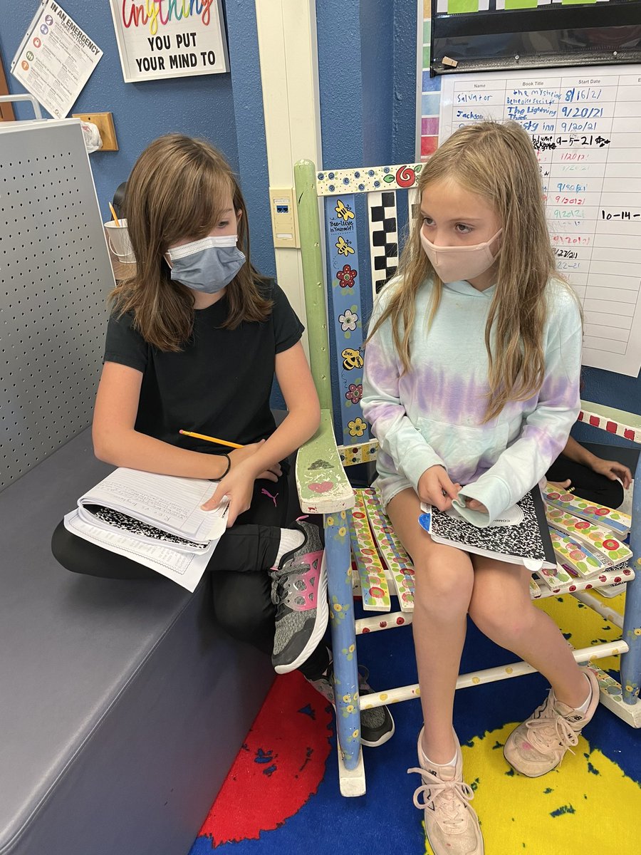 The power of #peerediting #personalnarrativewriting <a href="/Cambridge_AH/">🐴Cambridge Elementary AH</a> <a href="/AHISD/">Alamo Heights ISD</a> Two stars and a wish! Thanks for the idea <a href="/rbgibbens/">Rebecca Blu Gibbens</a> 💙💛