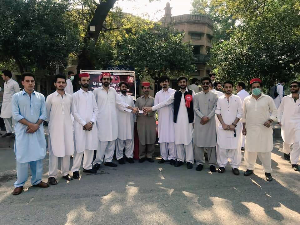 MohammadAriyak1's tweet photo. First day of pukhtoon students federation islamia college university Peshawar membership camp under the chairmanship of khayyam shah yousafzai. https://t.co/W6186Dp6pk