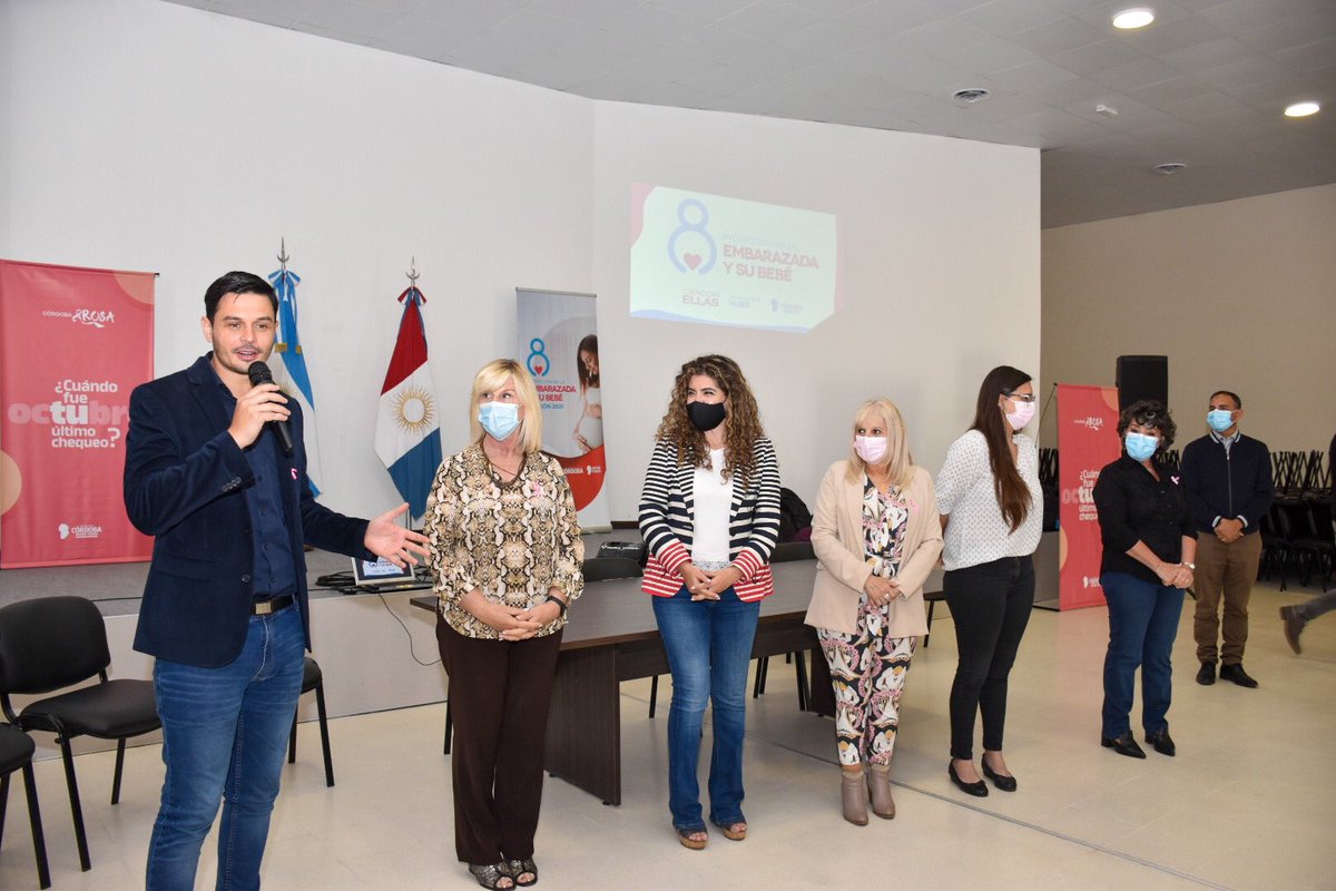 claumartinezar's tweet photo. ENTREGA DE AJUARES EN VILLA MARÍA 🤰🏻
En el marco del Programa “Protección a la embarazada su bebé por nacer”, entregamos 42 ajuares en el Centro Cívico de Villa María.
#CbaConEllas
@gobdecordoba
@NoraBedano
@accastelloedu
@LiliAbrahamOk
@AdeGuirardelli
@juanpinglese https://t.co/I2rh3LZIWP