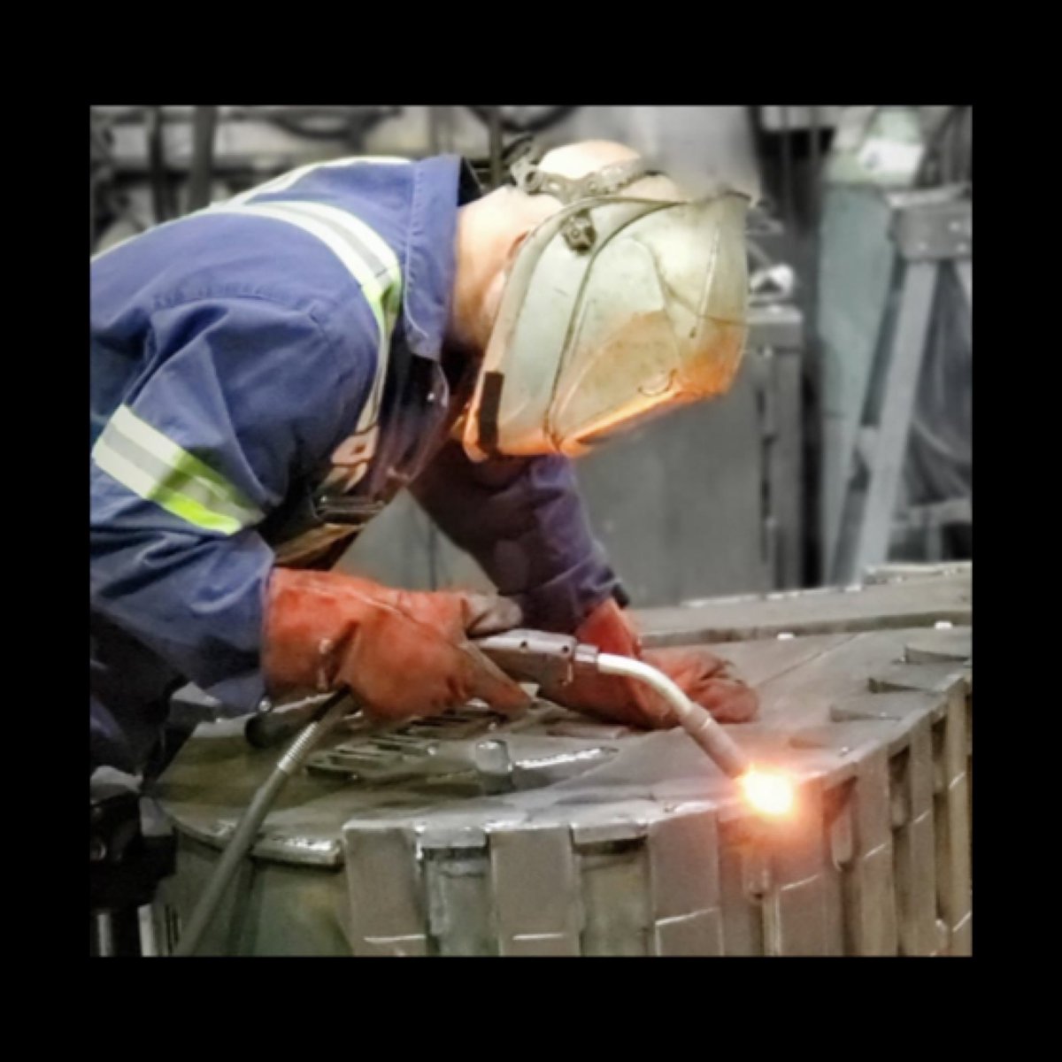 MarionMachine's tweet image. Manufacture of new buckets at Marion Machine shop.
1005 Dunford Ave, Victoria BC, V9B2S4
250-474-2390 #excavator #metalfabrication #victoriabc #vancouverisland #canada