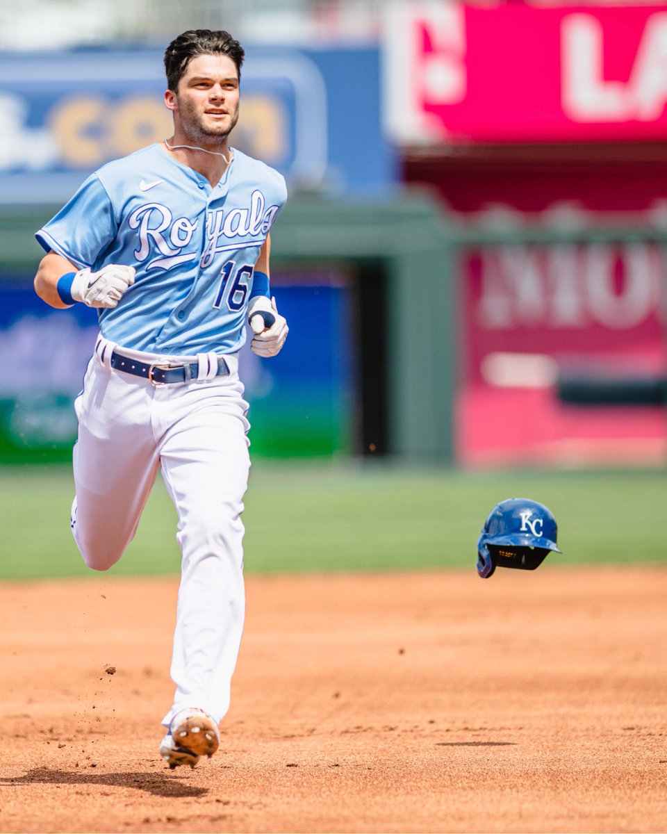 We found this photo of Benny running out of his helmet and felt like he needed a buddy.

Flex those photoshop skills and show us who should be running next to him in his helmet.