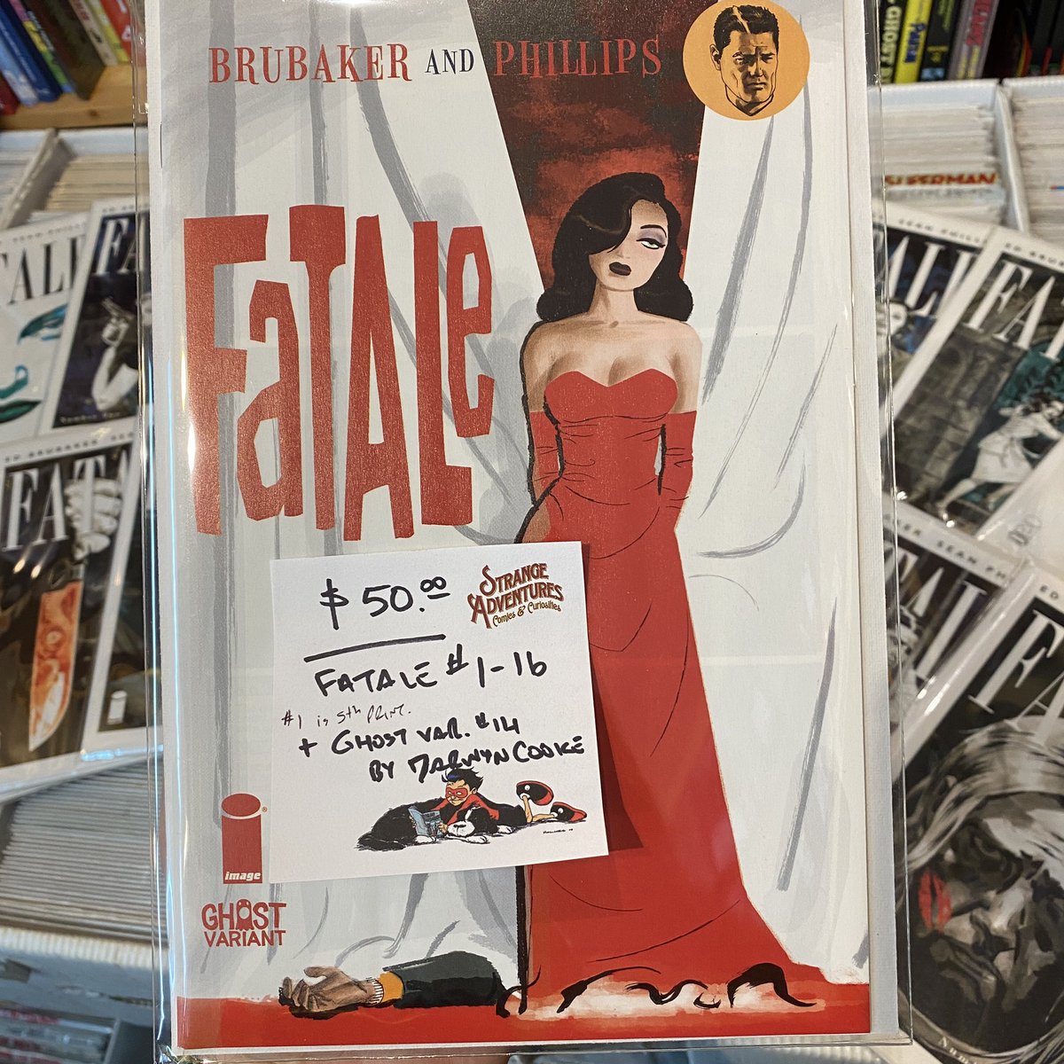 strangeadventrz's tweet photo. Fatale #1-16 $50
includes extra #14 #ghostvariant by Darwyn Cooke
(#1 is 5th print)
#fatale
#edbrubakerseanphillips https://t.co/O01iuaol10