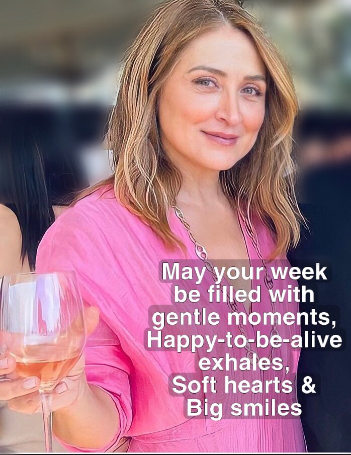 Happy Monday, take care of yourselves and each other this week🥰
#ThinkingOfYou <a href="/sashaalexander/">Sasha Alexander</a> ❤️