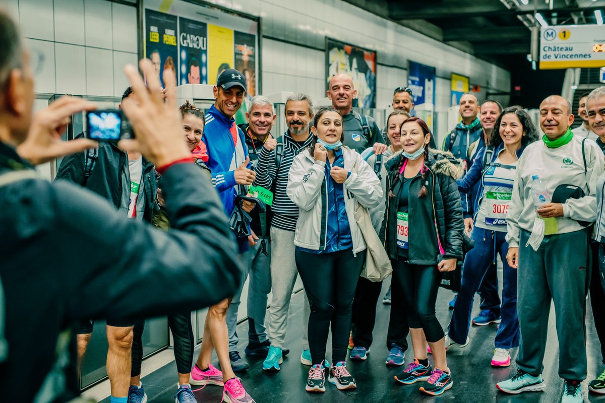 ThibautWeill's tweet photo. C'est indéniable, le sport est un véritable provocateur d'émotions.
➡️ #SportAtWork by @cmarkea ne déroge pas à la règle 👍
📸 On a déniché des photos des coulisses de la #TeamArkeaRunning présente au @parismarathon. Ça vous tente ?
C'était dimanche dernier ⤵️ https://t.co/Iq7aCXhneK