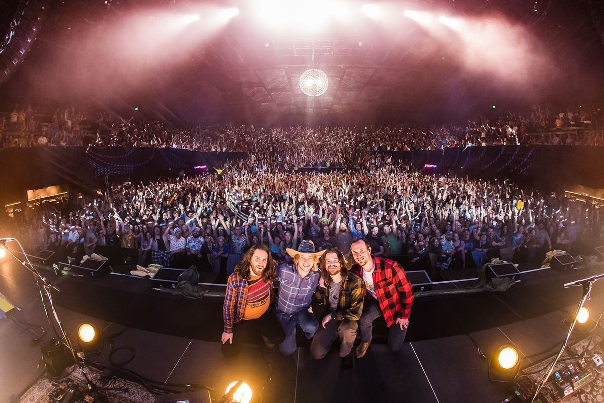 BillyStrings's tweet photo. Mission Ballroom Night 4 https://t.co/c7XKgbNVfa
