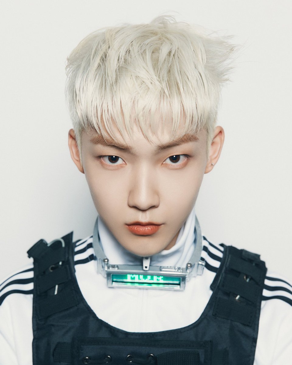 VegasSandra's tweet photo. OMG! Loving the new look! 💖💖💖 #TBZ. #tbzbestboys #MAVERICK https://t.co/JBacp1Ypjy