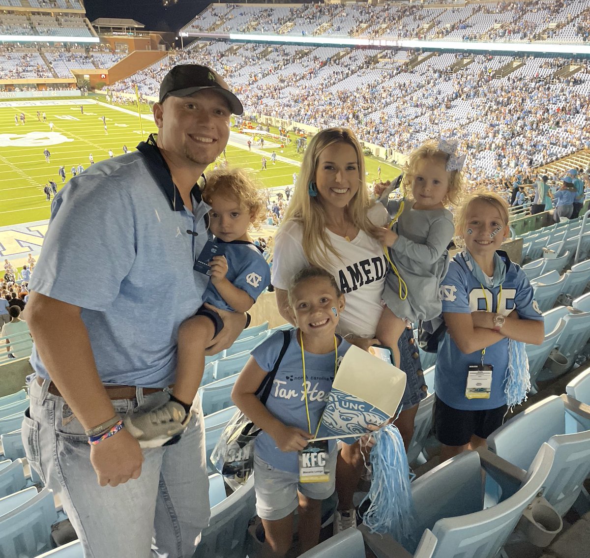 CoachPhilLongo's tweet photo. 🔷🔷🔷Great seeing QB J. Briscoe (2-Time Walter Payton Award Winnner) during his visit to UNC to watch us beat Miami. Awesome seeing him interact with Coach Brown and our QB’s here at UNC. #FamilyNFootball #TarHeelNation #QBUnited #57TDPasses #CarolinaFootball #BeTheOne https://t.co/X4ccfOqRRs