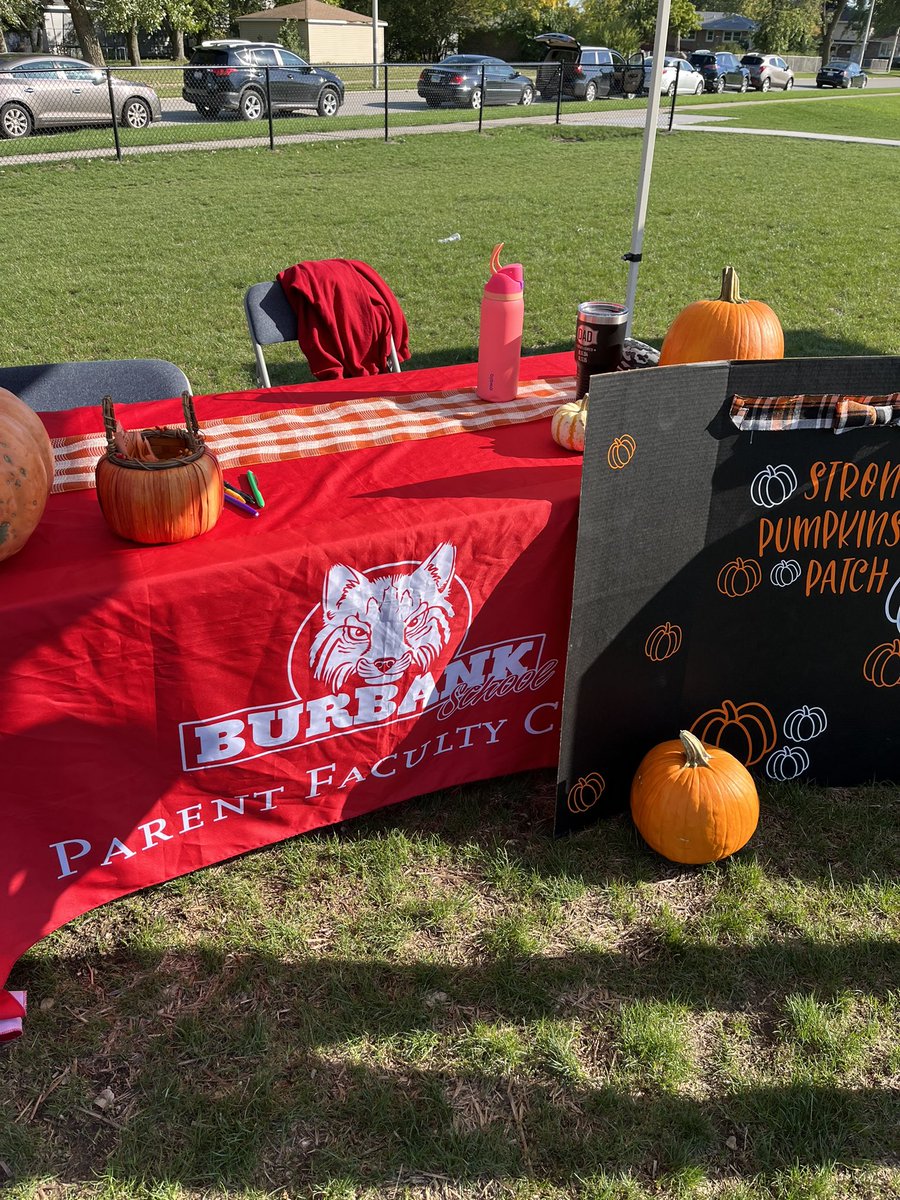 MissPerozzi's tweet photo. Happy Fall into Fitness 🎃We have so many strong students at @BurbankSD111. #bsd111 #burbankelementary https://t.co/dR9FeAdSSa