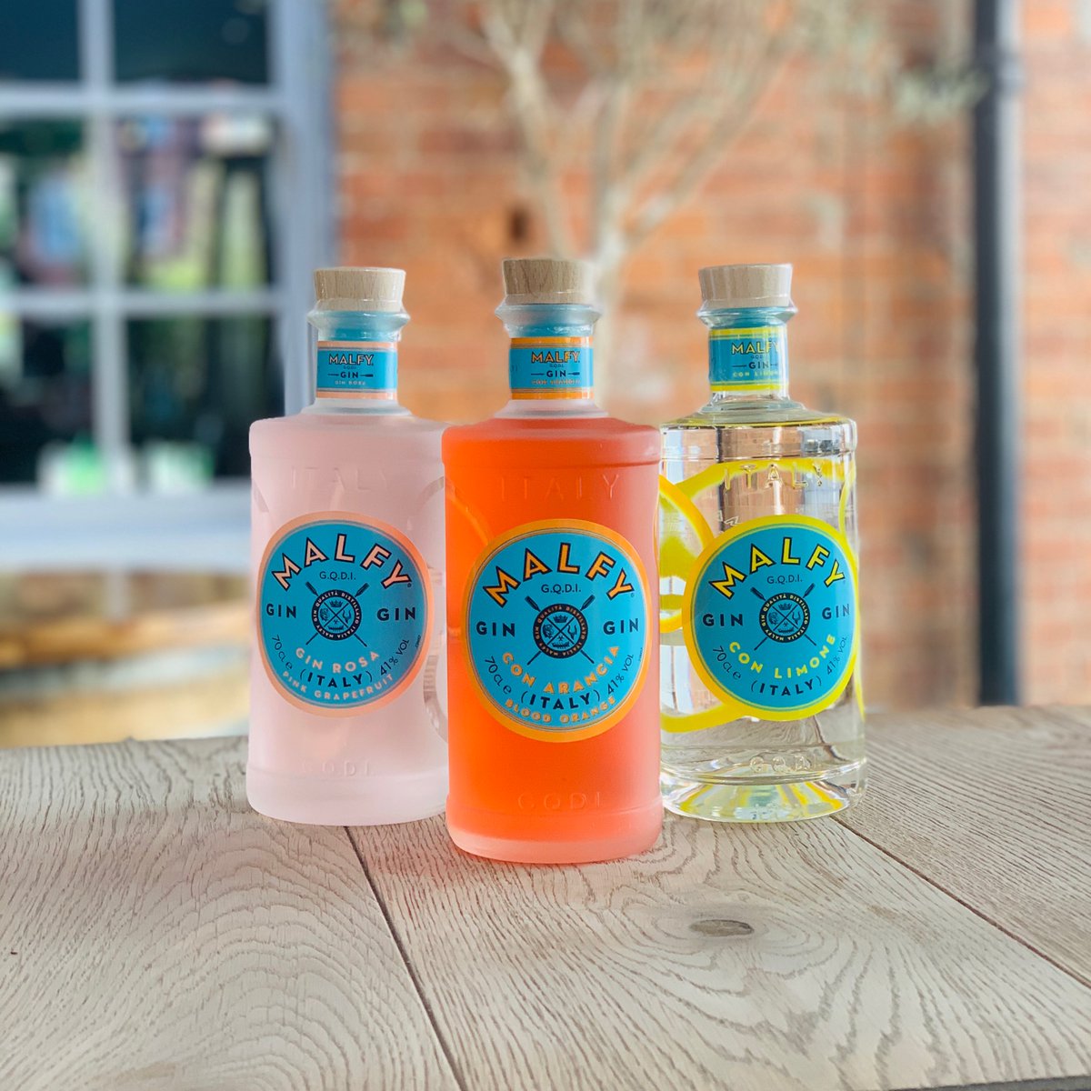Cheeky G+T to unwind from the day.. 

Don’t mind if we do! 

#ginlover #ginandtonic #shrewsbury #shropshire #malfygin #lionandpheasant
