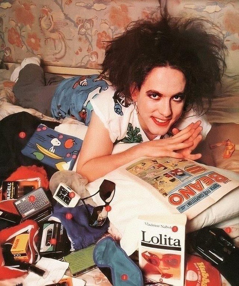 ddoniolvalcroze's tweet image. Robert Smith, 1980s