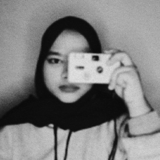 Rrrhhma's tweet photo. Cheese at camera 📸

#OISD #OneItSelcaDay #Hangyul #X1
@x1official101 @x1members https://t.co/bzarNwtOma