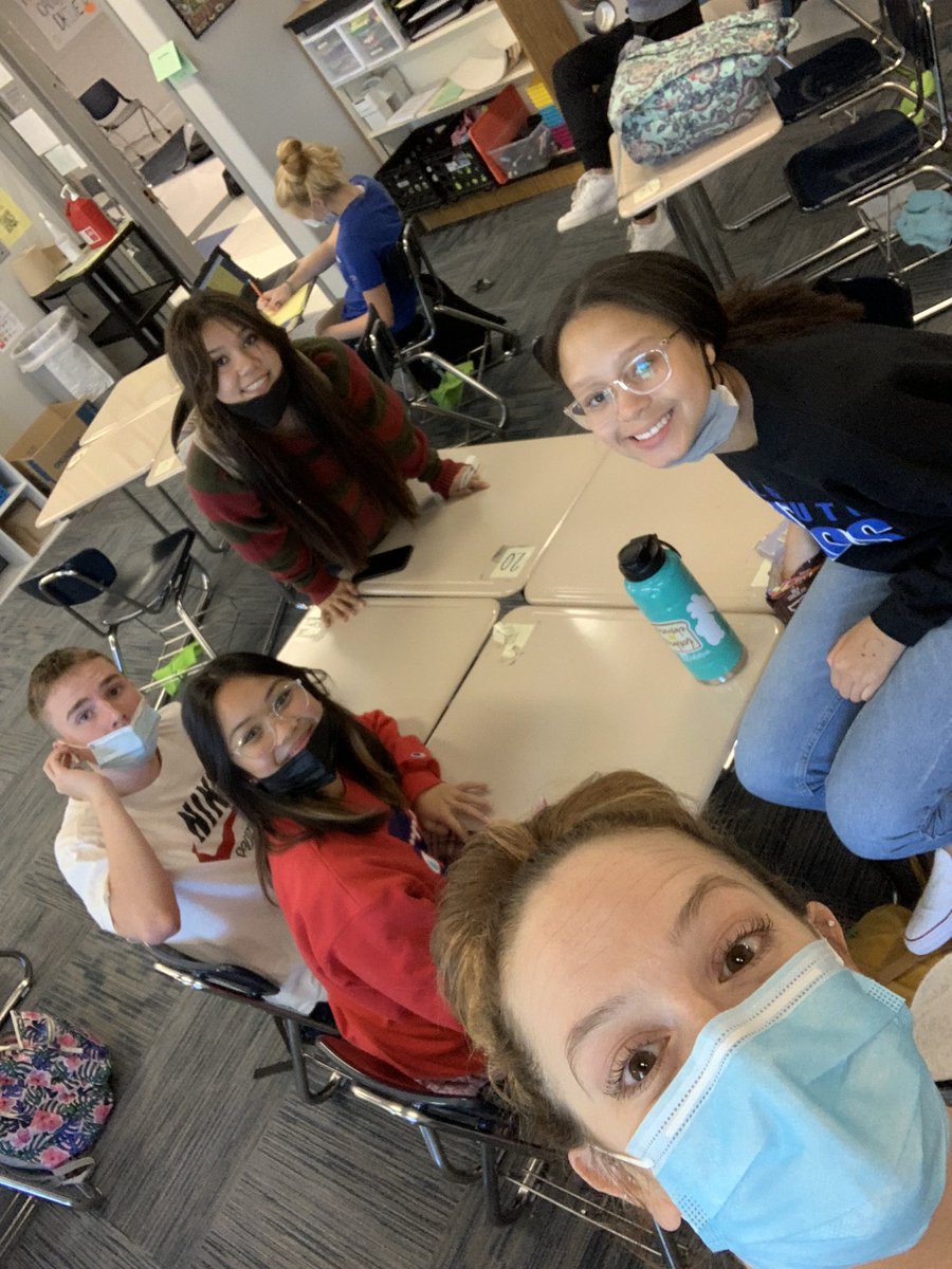 Miss Kelly tweet media