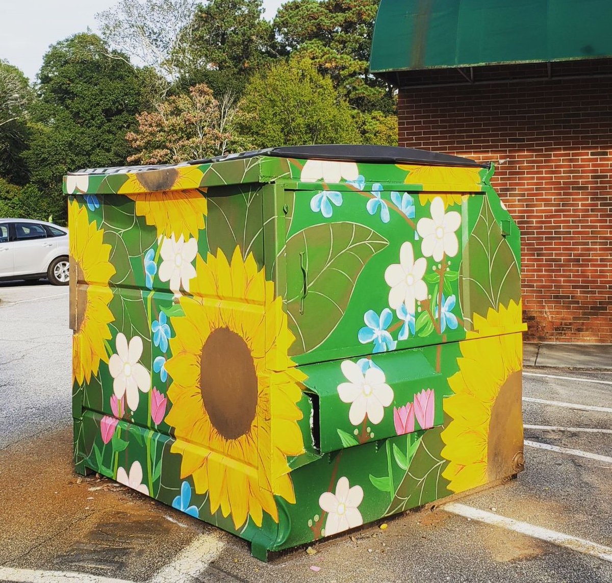 If this dumpster is making waves, you can too. #mondaymotivation #dumpster #inspiration #innovation #creativity 
blissbook.com/blog/dumpsters…