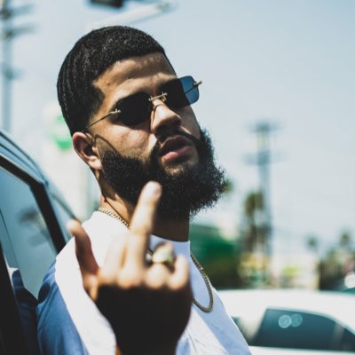 Moneyhustleyl's tweet photo. #NewProfilePic https://t.co/sYvT8mi9Ls