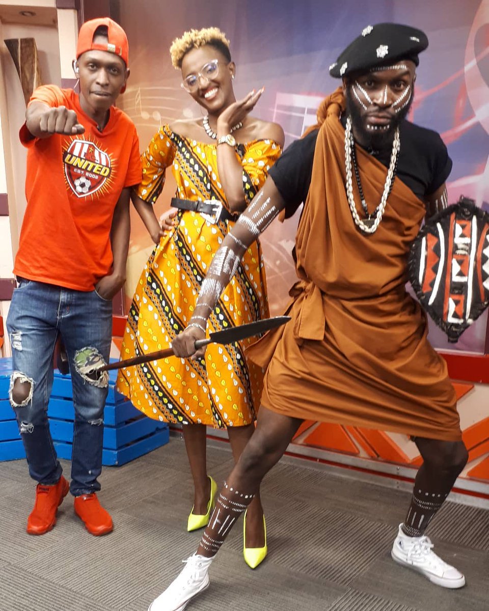 Urakunguira #UtamaduniDay wi mwena uriku?
Ni tabarira wendete ya #Ririmbuka🎧🎼 nanii <a href="/254Moch/">Moch 254</a> twina <a href="/WanjikuJames254/">Wanjiku James</a>
On the mixxx ni <a href="/djgiant254/">@djgiant254</a>