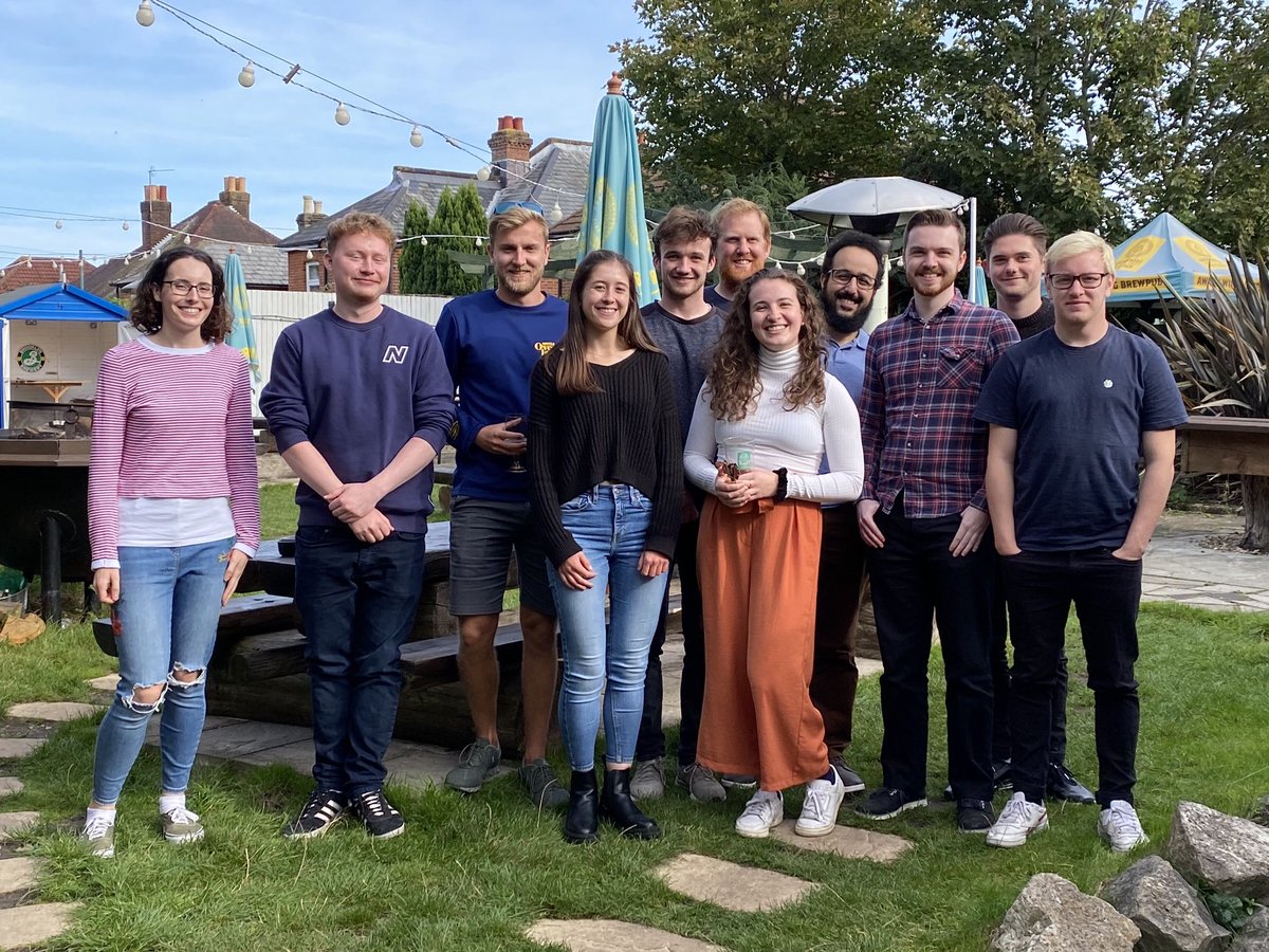 chem_essexgroup's tweet photo. Really productive pub lunch with the group. Incredible what can be accomplished when your supervisor isn’t there! Welcome to the group @Camlbrown1, Izzy, and Anthony! https://t.co/zGzYlOrtgy