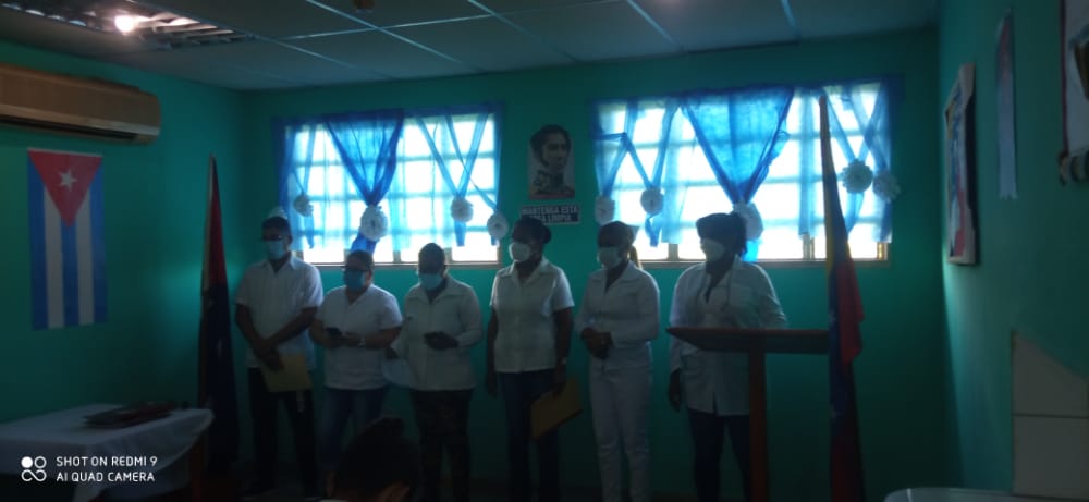 Yuss74368386's tweet photo. CDI La Llovizna realiza matutino especial por parte del departamento de Enfermería, haciendo homenaje a la jornada Camilo&amp;Ché @Mayi53357937 @LloviznaLa @Katy48664637 @LPulsant @Nora60754869 https://t.co/1twShFAnLg
