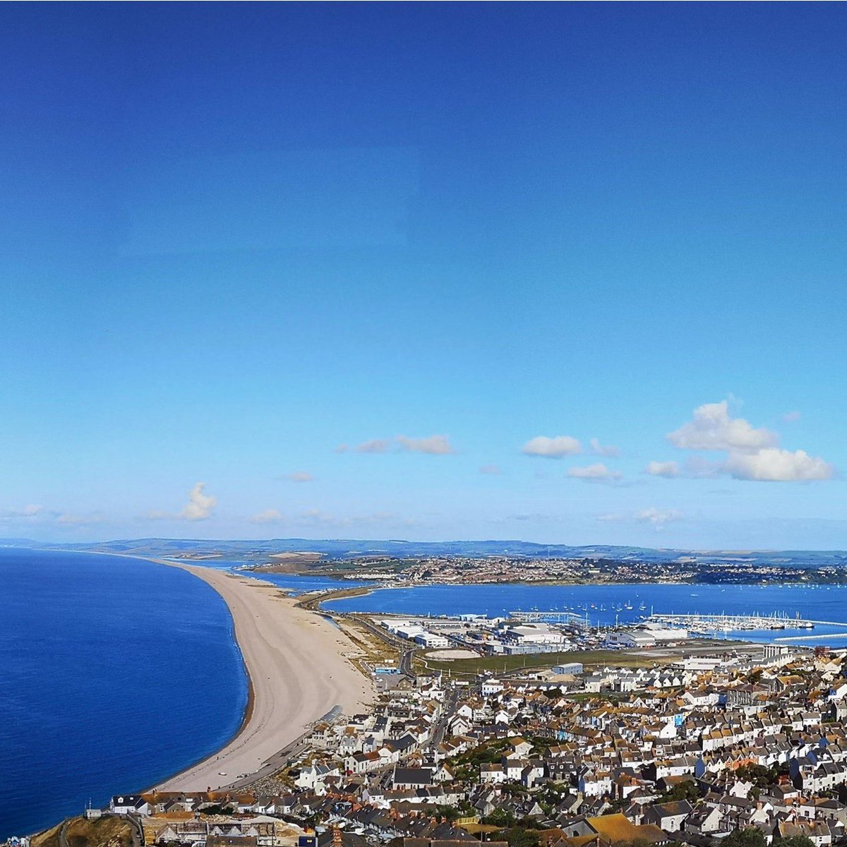 PortlandHeights's tweet photo. With Portland having some of the most fantastic views and backdrops, we thought we'd have some fun! We would like you to post your best selfies with one of Portland's top views and drop it in the comments! Feel free to drop by our Instagram &amp; Facebook to drop a selfie too📸 https://t.co/vymjmTE4mZ