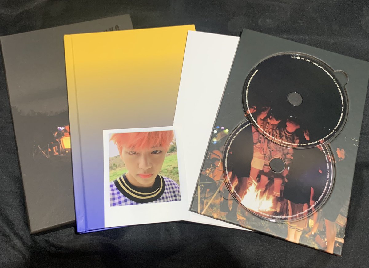 OT4everose's tweet image. And also thank you for this 💜🥺

#youngforeverTaehyung #nightversion