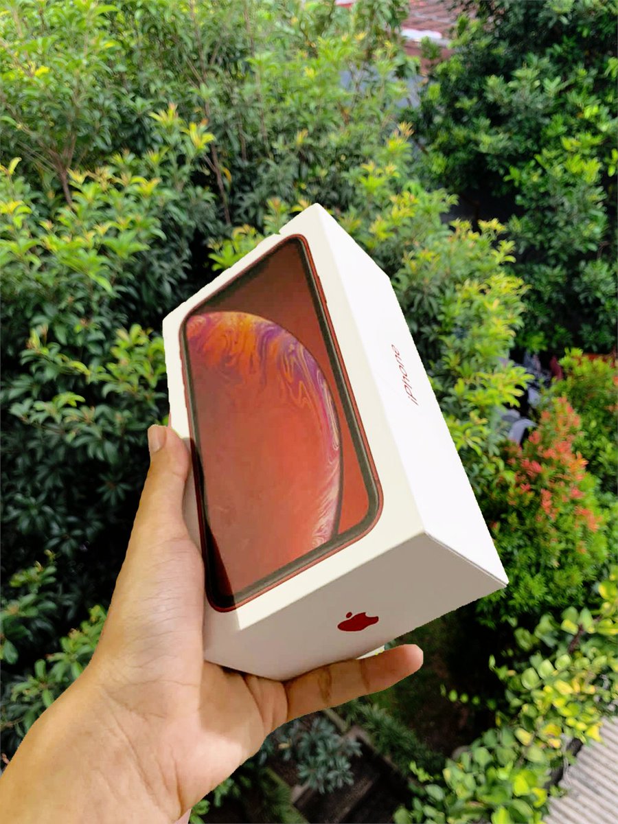 douvart's tweet image. setelah hampir 1 tahun ngeBA, 1000+ layout, dan beberapa joki tugas, akhirnya kesampean jg beli ip sepenuhnya dari uang ba. meski awalnya diremehin, tapi skrng saya buktiin bahwa recehan bisa jadi besar kalau ditabung. semoga ini bisa jadi motivasi buat ba lain.