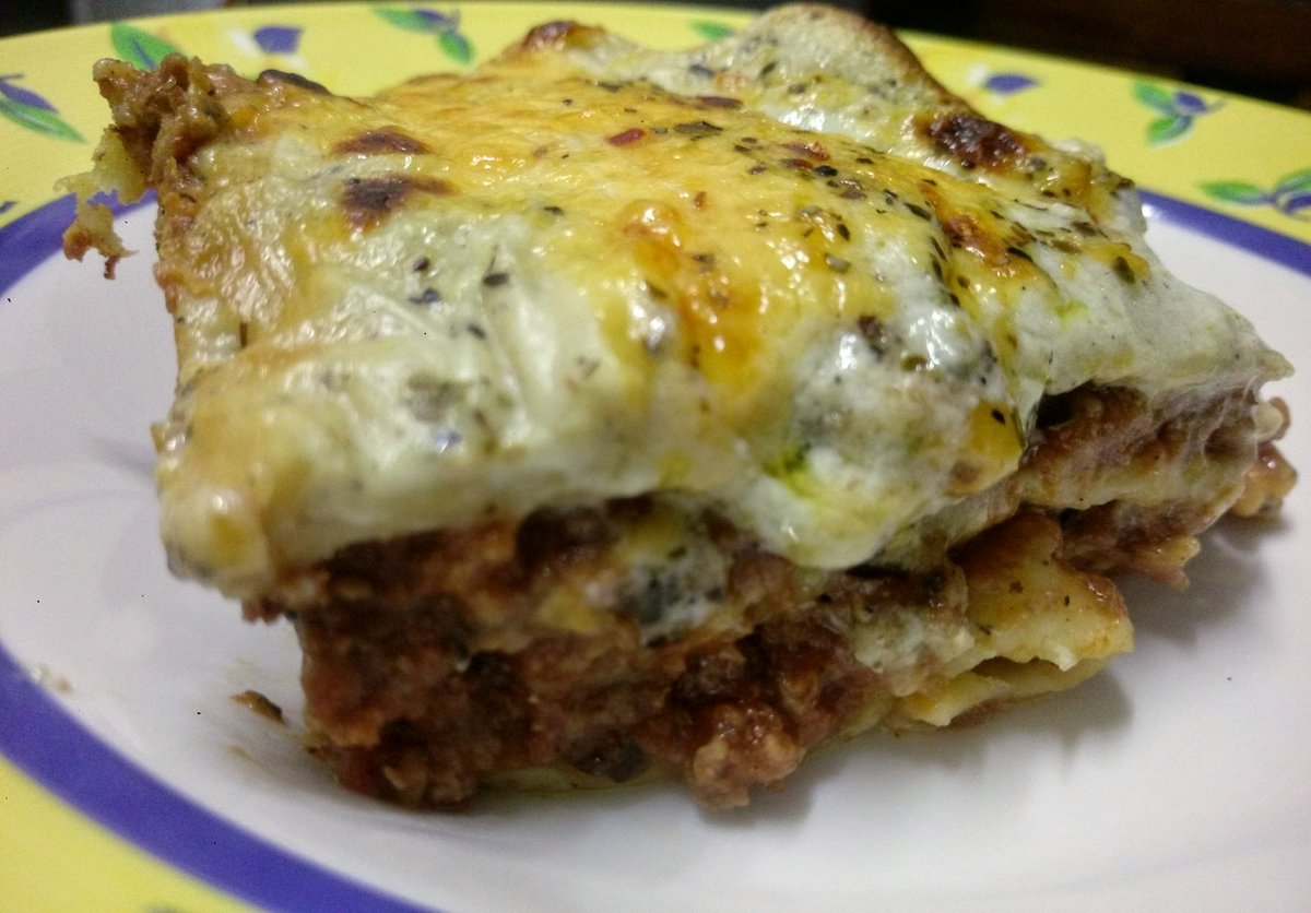BigDayum's tweet photo. What geeky name should we give our ooey gooey meaty beef lasagne?
#BigDayumHeroes #RecipeOfTheDay #namethatdish #Geek #lasagne #whatsinaname https://t.co/e0R9DLwg8y