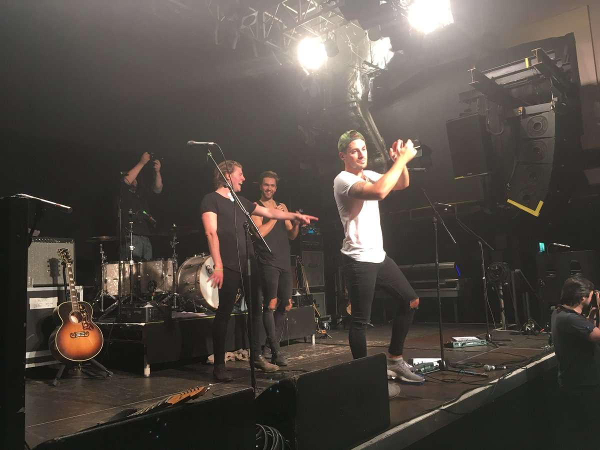 __eloise__'s tweet photo. 8 years since i first saw lawson and i get to see them again in a few weeks 🥲 cannot wait to be back here. https://t.co/WdjcOn2es9