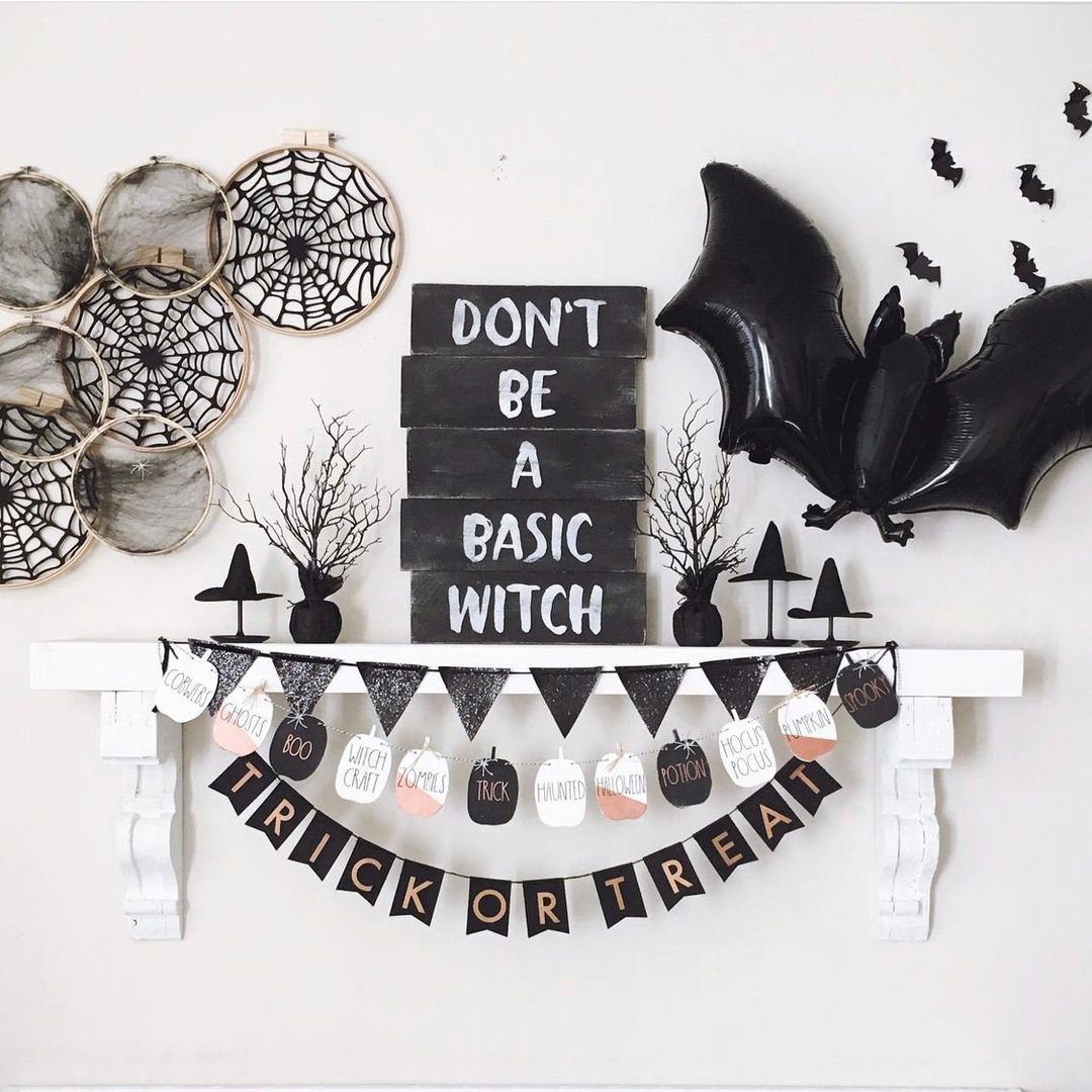 My favorite part of this picture is the little spider web hoops! People are so creative!
.
.
.
.
.
📸 @thedottedbow #Farmhouse #farmhousesignsandsayings #letterboards #signsofinstagram #homedecorinspo #modernfarmhouse #rusticsigns #funnysayings #fixerupper #shiplap #handmade #g