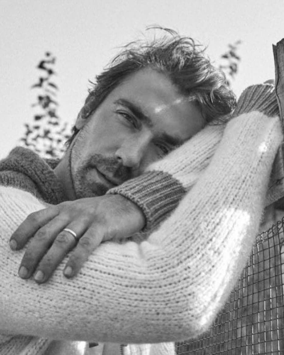 Only__IBO's tweet photo. #İbrahimÇelikkol
لسان حال فانز ايبو: 
أنا في الجنة يا عبده😂🤭❤️ https://t.co/QyNA2KaSuL