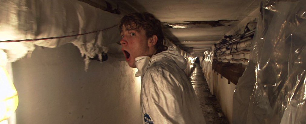 filmanthropica's tweet photo. #MikesMurderMovieChallenge
October 11: Favorite psychological thriller flick: Session 9
Viciously #underrated, I went to Salem State & my pals & I after this movie, became OBSESSED with the then standing #DanversStateHospital campus that we’d drive around the campus. https://t.co/igGlqo8CvW