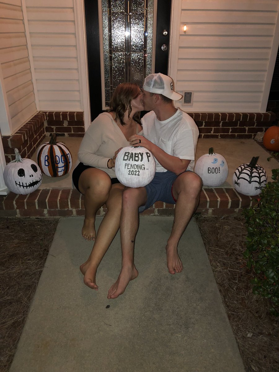 Maddym12Madison's tweet photo. SURPRISE!! The Pender family is expanding come 2022 🧡 https://t.co/GOrHqMFvB3