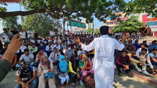BSTC_raj's tweet photo. #REET_लेवल_1ST_BSTCका_हक 
At jaipur https://t.co/5rpjPH9a3G