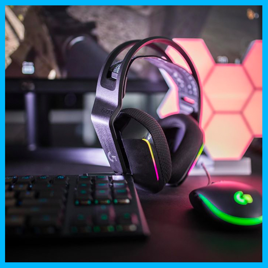 LogitechGUK's tweet photo. 🚨COMPETITION TIME 🚨

To win a brand new G733 Black LIGHTSPEED Gaming Headset, simply:

✅RT this post
✅Tweet #LogitechGiveaway in the comments 
✅ Dream big = win big 
 
There will be one winner. Closes midnight 11.10.21. UK Only.
Full T&amp;Cs: https://t.co/eV87ZeaBgr https://t.co/vkYPMXyVvc
