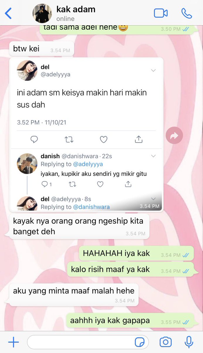woouca's tweet photo. surpriseeee i’m dukun pelet pelet peletttt https://t.co/w9KcBa0PU8