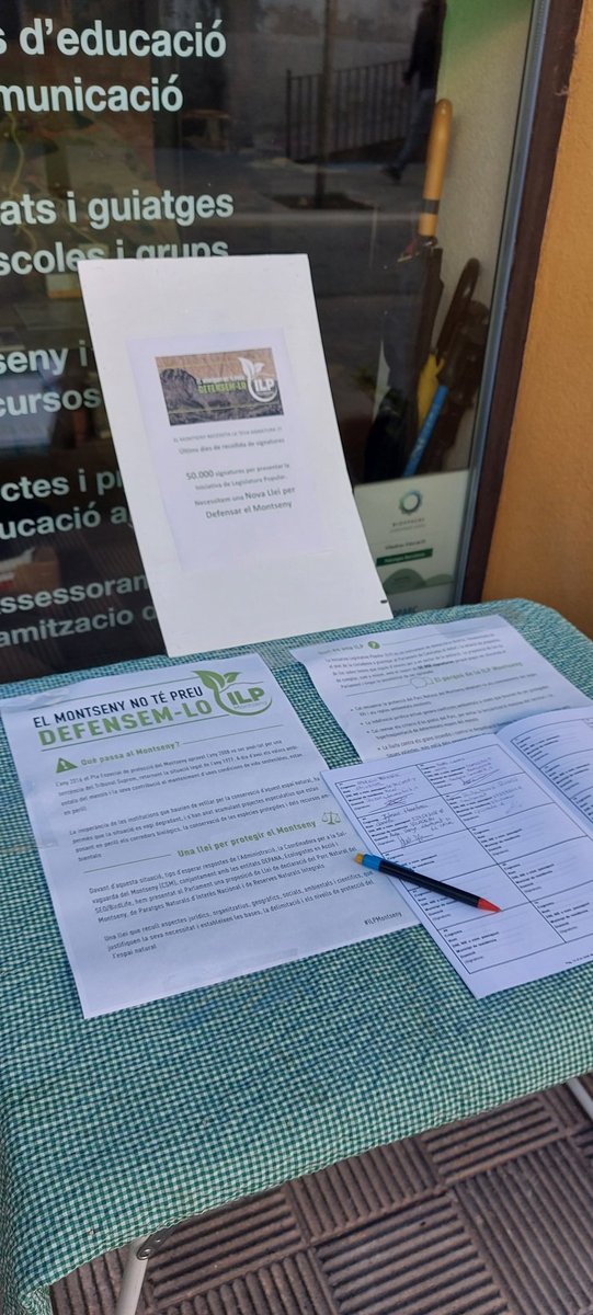 Avui recollida signatures <a href="/IlpMontseny/">ILP Montseny</a> a #Viladrau. Si encara no has signat ho pots fer al c/Pare Claret 7. Últims dies per aconseguir les 50.000 signatures per presentar la Iniciativa de Legislativa Popular