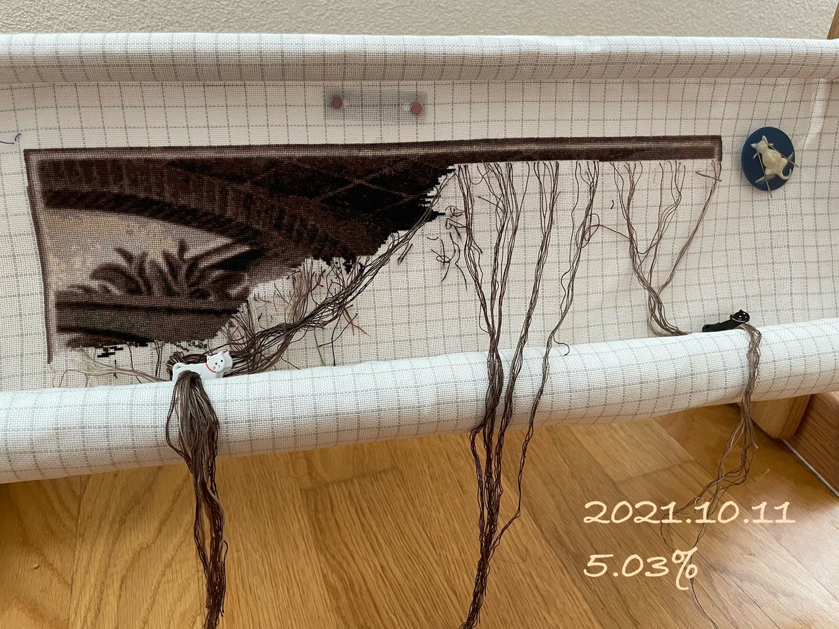 LuLu_fi's tweet photo. 5.03% 右端までステッチしてみた。ワタシは 左下にパーキングするので、この機会に 右端から一段ずつ、一目ずつxxxするパーキング法でステッチしてみています。#HAED #HighLow_Escher #Crossstitch #クロスステッチ #Zweigart #EasyCount 28ct. https://t.co/qJpNDdQ1TK