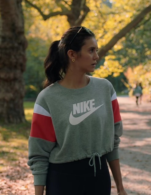 Nina outfits Twitter: "Nina wore @Nike Gray Printed Long Sleeve Neck Top Sweater ($59.90) playing Natalie in Love Hard October 2021 ✨ https://t.co/07yMq0O2ic" / Twitter